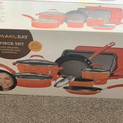 Rachael ray Cooking Set 