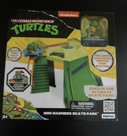 New! Teenage Mutant Ninja Turtles: Mini Madness Skate Park Action Figure