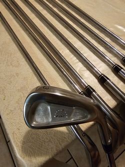 GOOD CONDITION!" TAYLORMADE RAC LT GOLF CLUB IRON SET