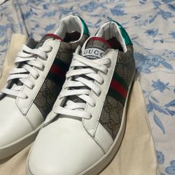 Gucci Shoes 