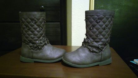 BOOTS FOR TODDLER GIRL