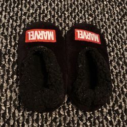 Marvle Slippers Size 1 Kids