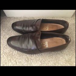 men's leather shoes, size 10.5