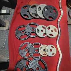 1" HOLE  EZ-CURL BAR AND 90LBs
4-2.5s.     4-5s.   6-10s 
11525 S HALSTED DUNKIN DONUTS/7111.S WESTERN WALGREENS 
90$  CASH ONLY AS IS 