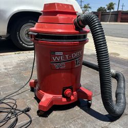 🧰 Craftsman 12-Gallon Wet/Dry Shop Vac – $40