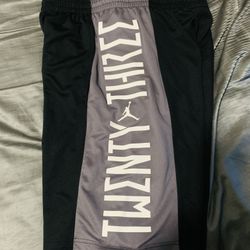 New Men’s Nike Jordan Basketball Shorts Medium 