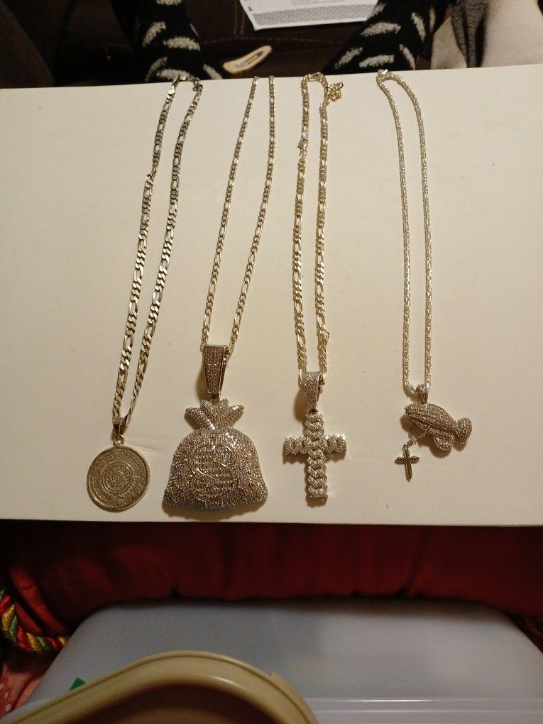 STERLING SILVER CHAINS WITH DAIMONDS PENDANTS