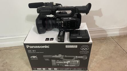 Equipo De video 4K Profesional HC-X1 Professional Camcorder And Accessories
