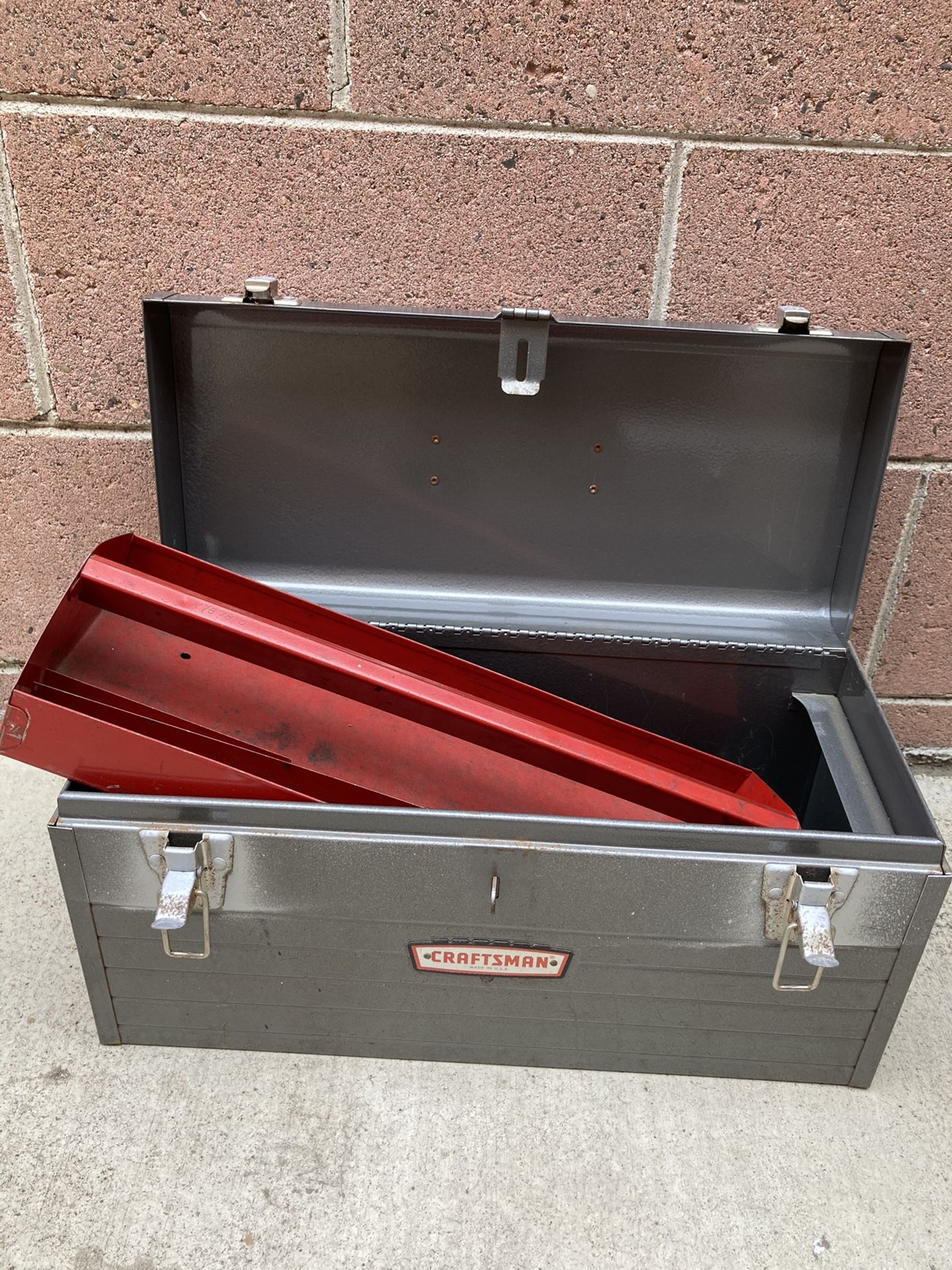 Craftsman Tool Box 18”