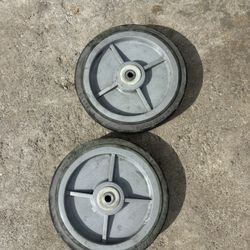2 Used Hi Tech Performa 7,5 Inch Replacement Wheels