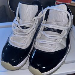 Jordan 11 Retro Low Concord