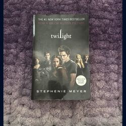 Twilight By Stephenie Meyer Book 