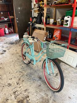 Schwinn Beach Cruiser