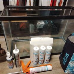 Fish Tank And Accessories 