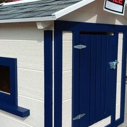 Dog Houses 