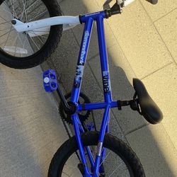 Vintage Diamondback Mini Viper Boys 16 Blue BMX Bike