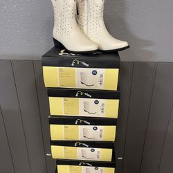 Art Class Boots For  Girls 