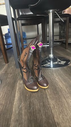 Anna heels