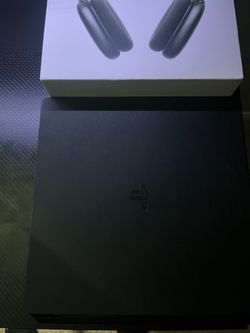 PlayStation 4 500GB(CASH OR TRADE FOR PC PARTS)