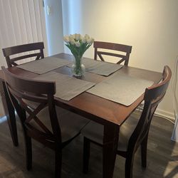 Kitchen Dining Table  + 4 Chairs
