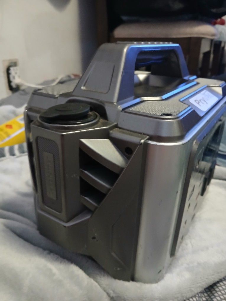 Promax Portable Charging System