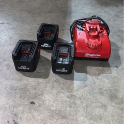 Snap On Battery’s 14.4v And charger for Battery’s 