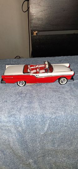 Franklin Mint Ford 1957 Fairlane 500 Skyline