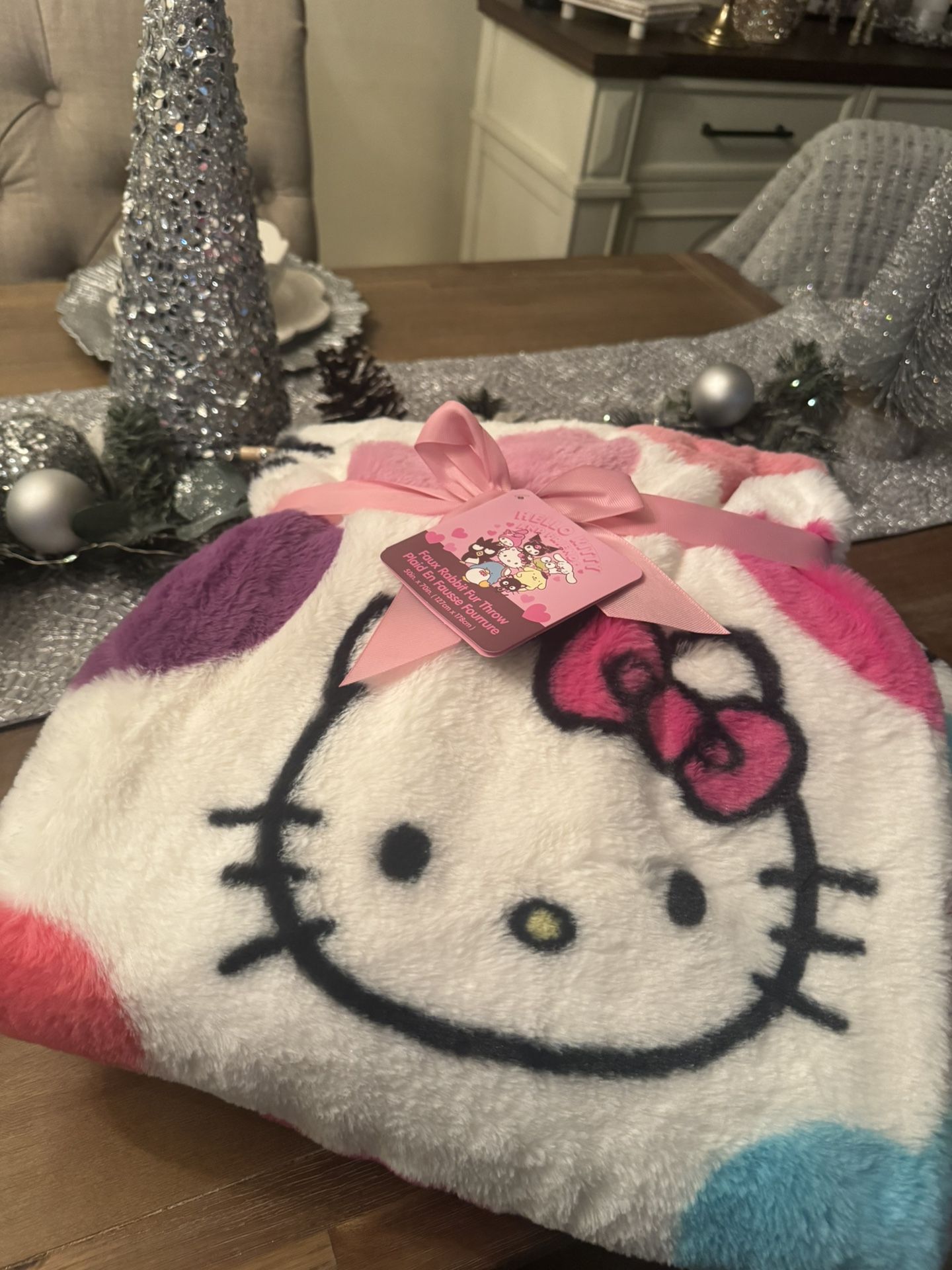 Hello Kitty Fleece throw Blanket