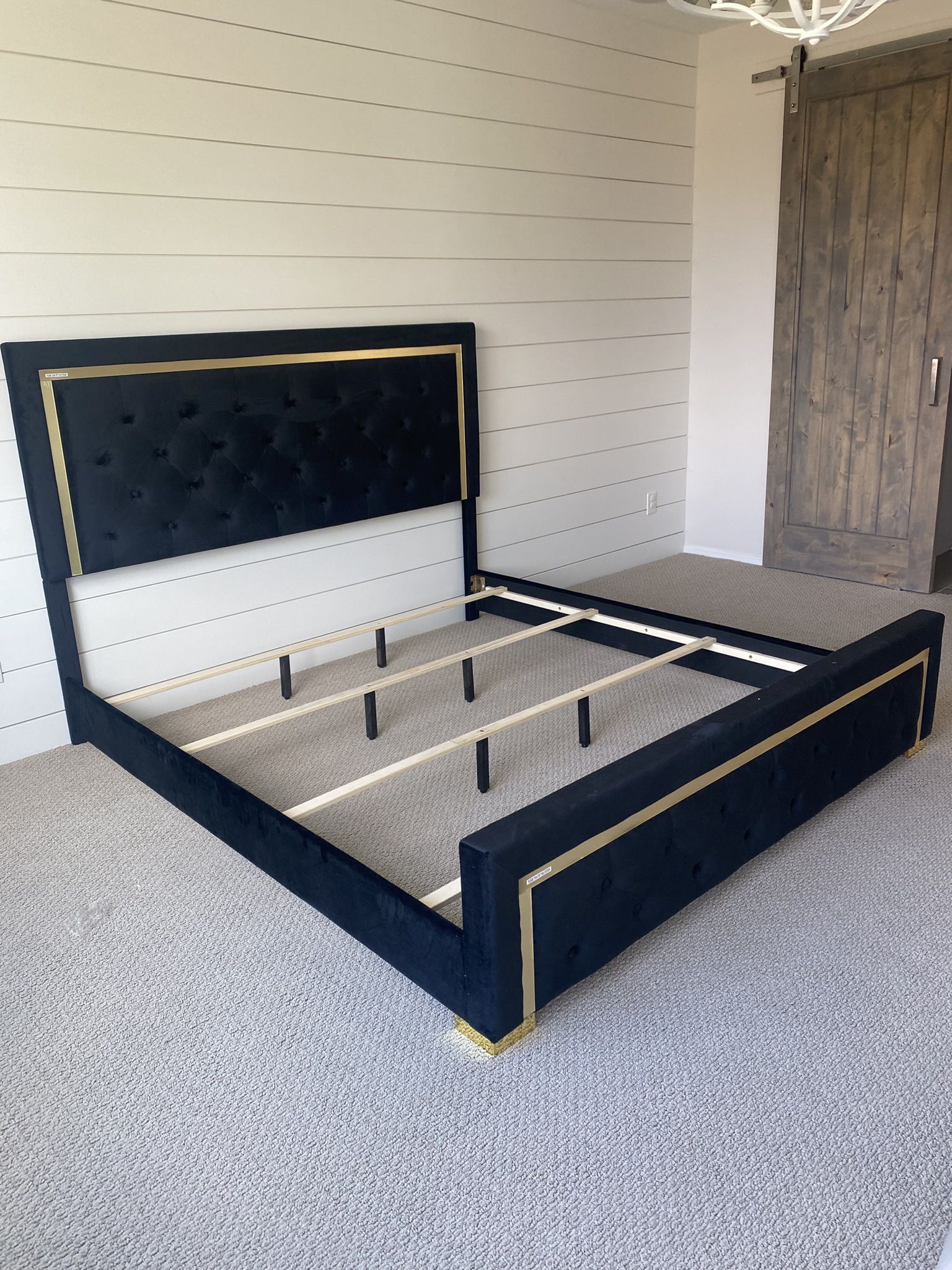 Black & Gold King Size Bedframe Platform 