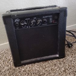 Small guitar amp