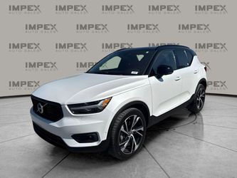 2021 Volvo XC40