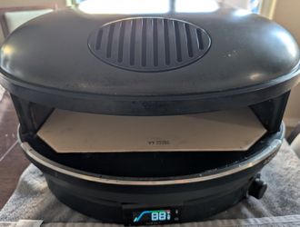 LIKE New Black Gozney Arc XL Propane Outdoor Pizza Oven in box