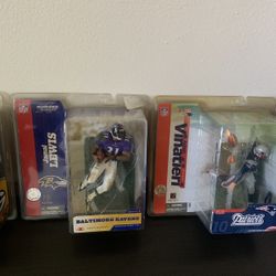 NFL McFarland Statue