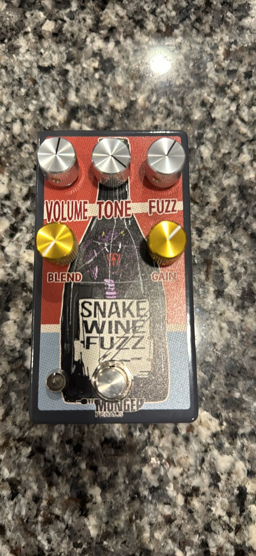 Monger pedals Snake Wine Fuzz 