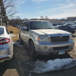 Lincoln Navigator