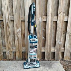 Shark Rotator Powered Lift-Away TruePet UprightVacuum