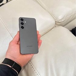 Samsung Galaxy S24 +