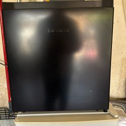 Hisense Mini Fridge