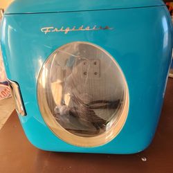 Frigidaire , Mini Fridge