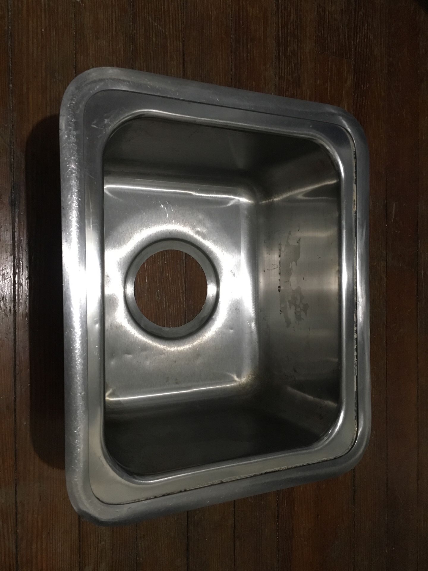 Metal prep sink