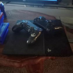 Ps4 2 Controllers Bunch Of Games Works Great