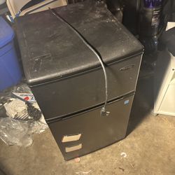 Mini Fridge With Freezer