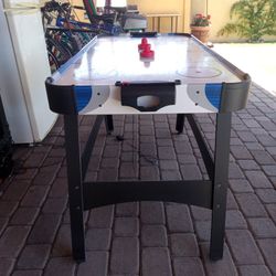 Air Hockey Table