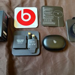 Beats Studio Buds
