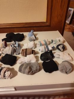 40 pairs of baby socks runs from size 3 months to 9 months 40 pairs all for $10