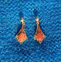 Goldstone and Gold drop earrings for pierced ears