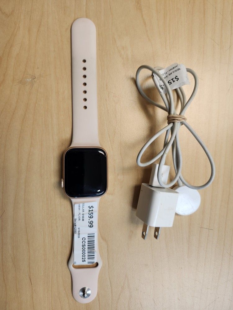 Apple Watch Series 5, 44mm Size