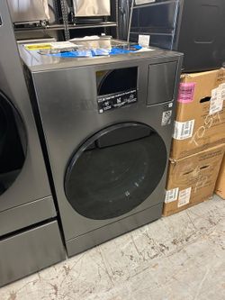 NEW Samsung 5.3 cu. ft. Bespoke Ultra Capacity Vented All-in-One Washer Dryer Combo with Electric Dryer and AI Home in Dark Steel