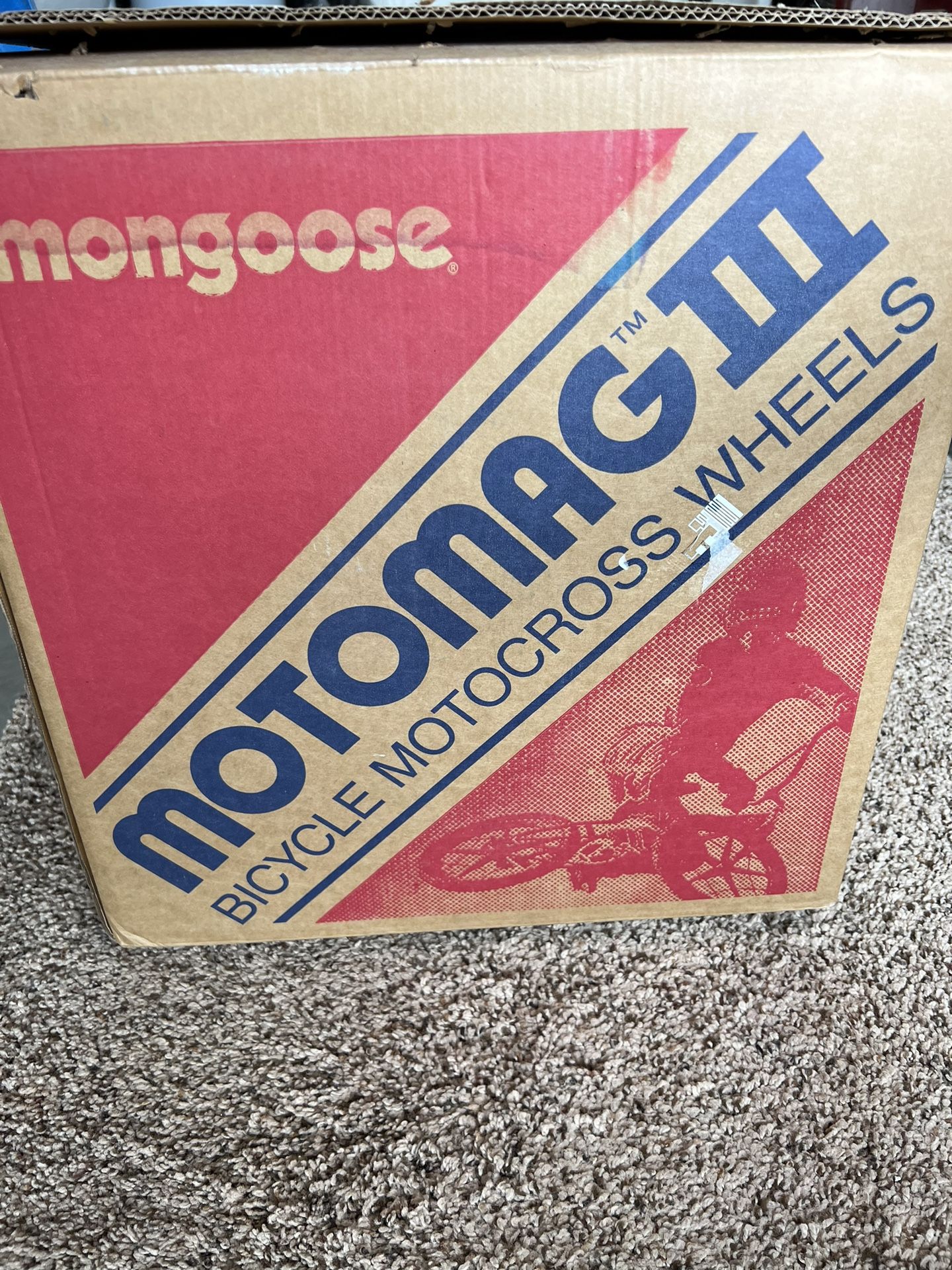 Mongoose Motomag 3, BMX Wheels, SILVER