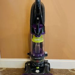 Bissell Powerlifter Pet vacuum Cleaner 